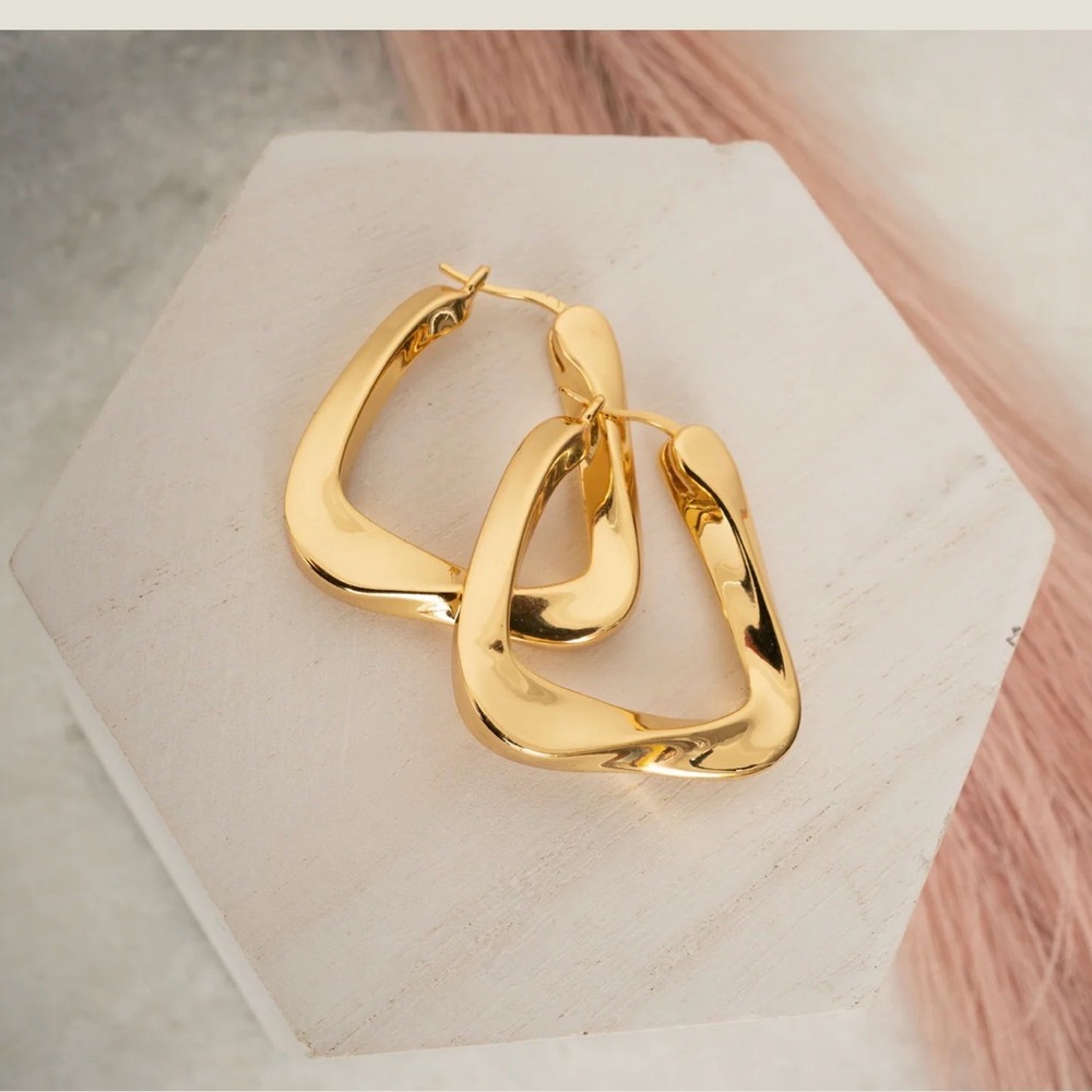 OMA SMIL Hoops Big Gold